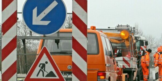 A11 Pisa Nord-Lucca Ovest. Lavori di pavimentazione. Chiusure notturne rampa svincolo Lucca Ovest in carreggiata est della A11 con provenienza da Pisa Nord