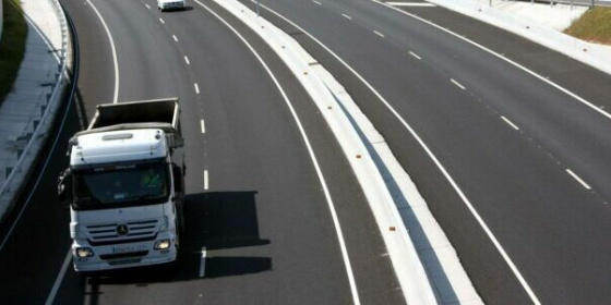 Fisco: al via le deduzioni forfettarie 2025 per autotrasportatori a 48 euro