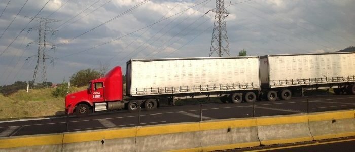 Normativa, Codice della strada: circolazione dei veicoli di lunghezza maggiore ai 16,50 metri