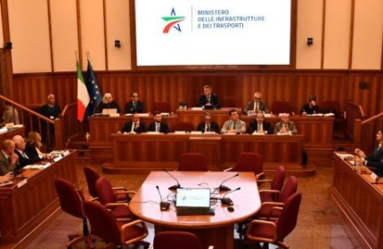 Autotrasporto e logistica: al Mit si insedia il tavolo permanente
